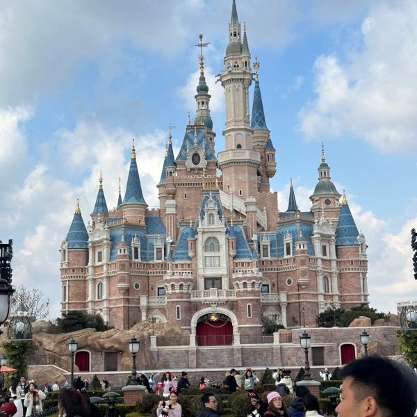 Disneyland Shanghai Castle