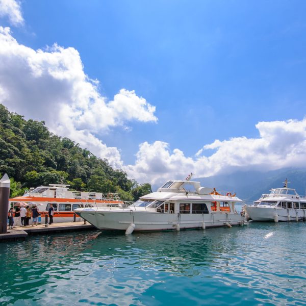 Shutterstock 431510242